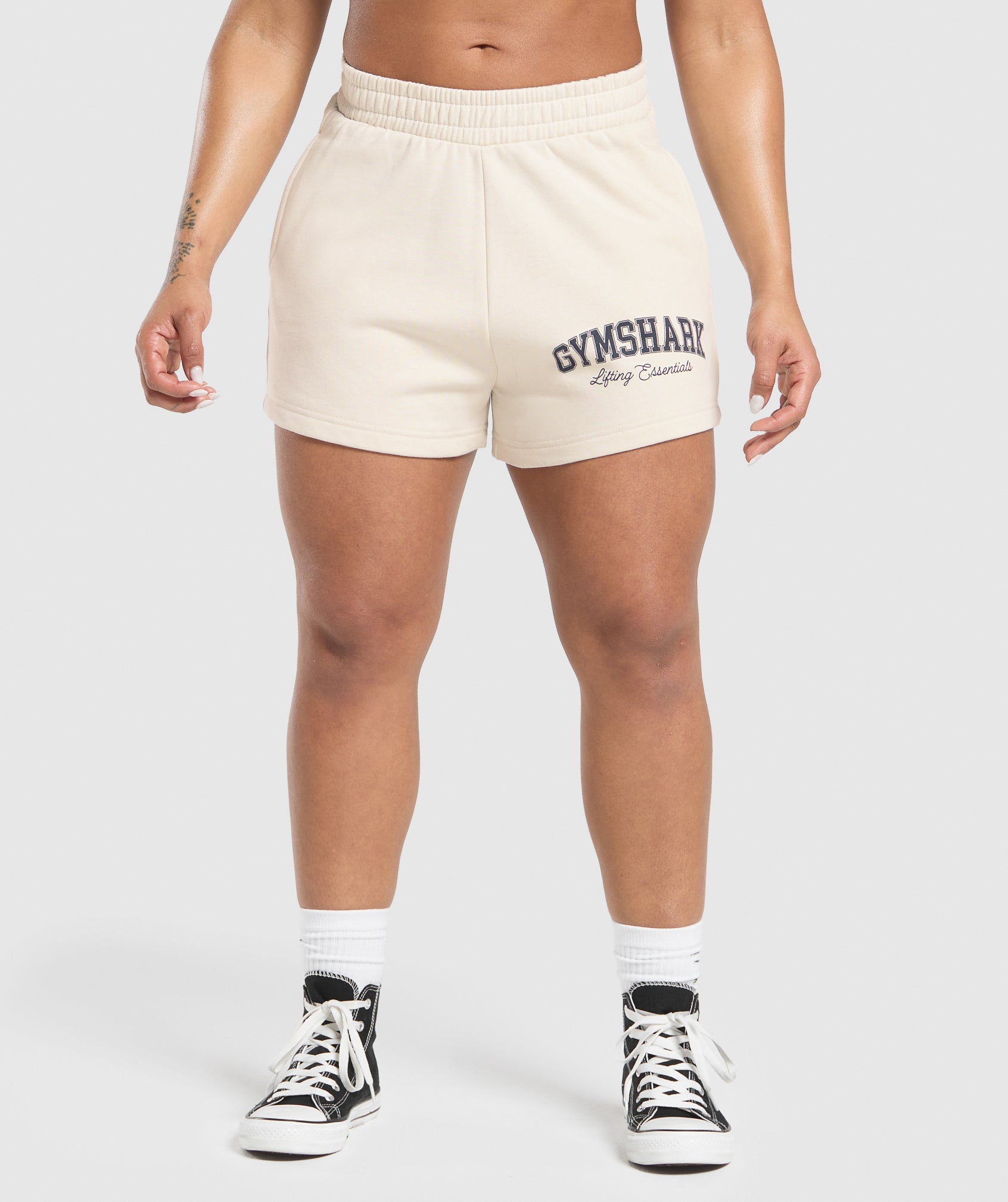 Lifting Essentials Graphic Brushed 4' Shorts Oat White