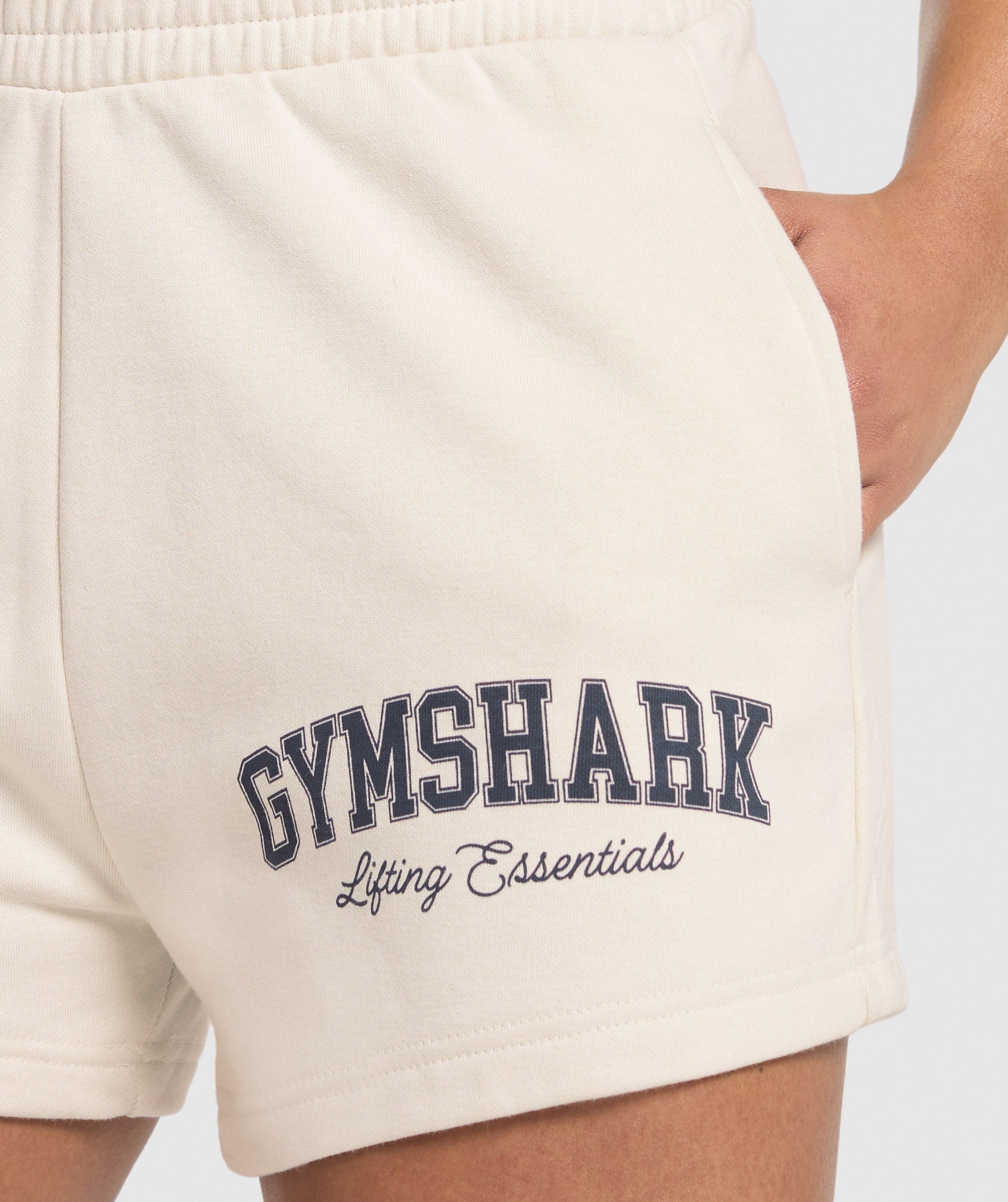 Lifting Essentials Graphic Brushed 4' Shorts Oat White
