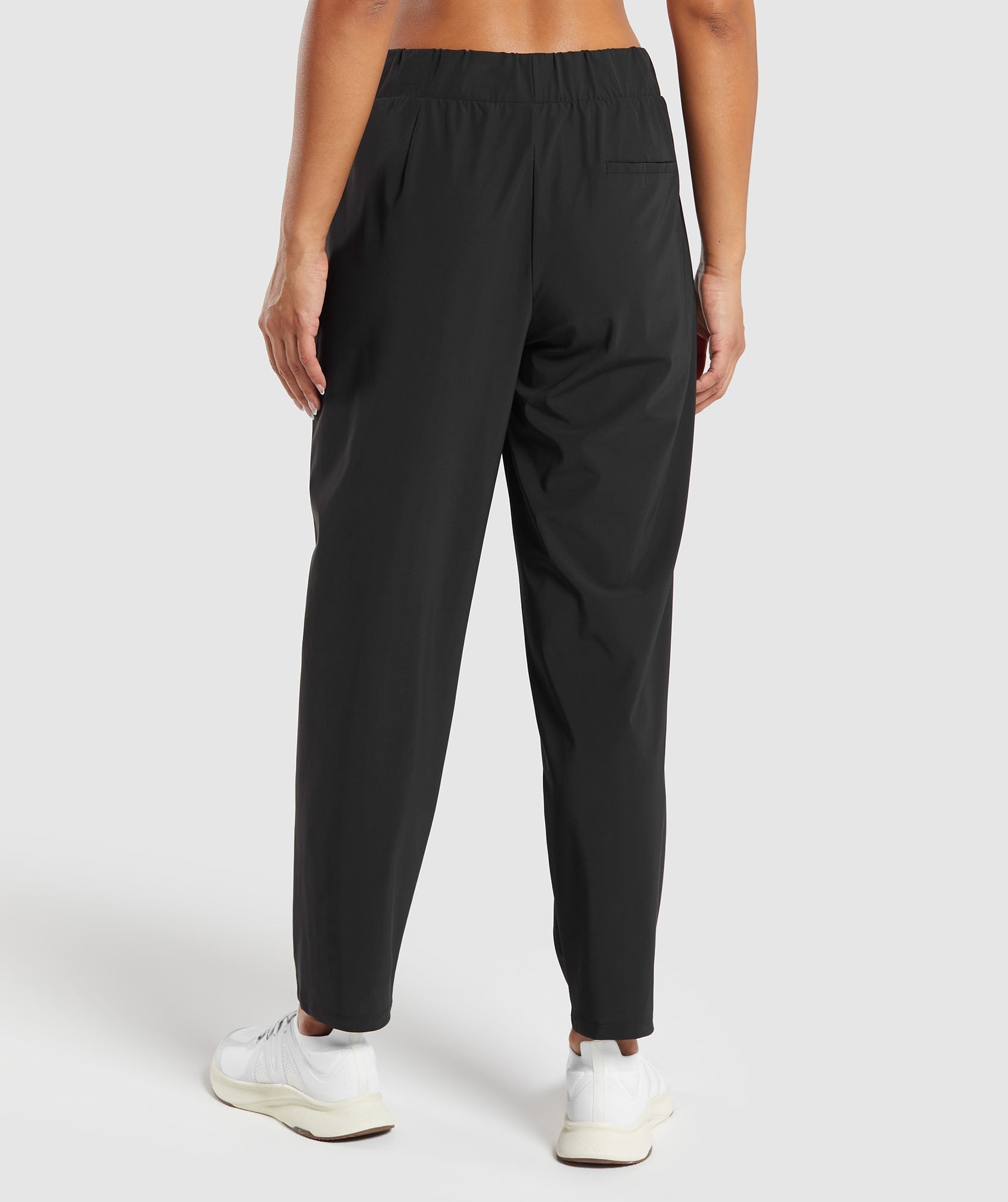 Tapered Woven Pants Black