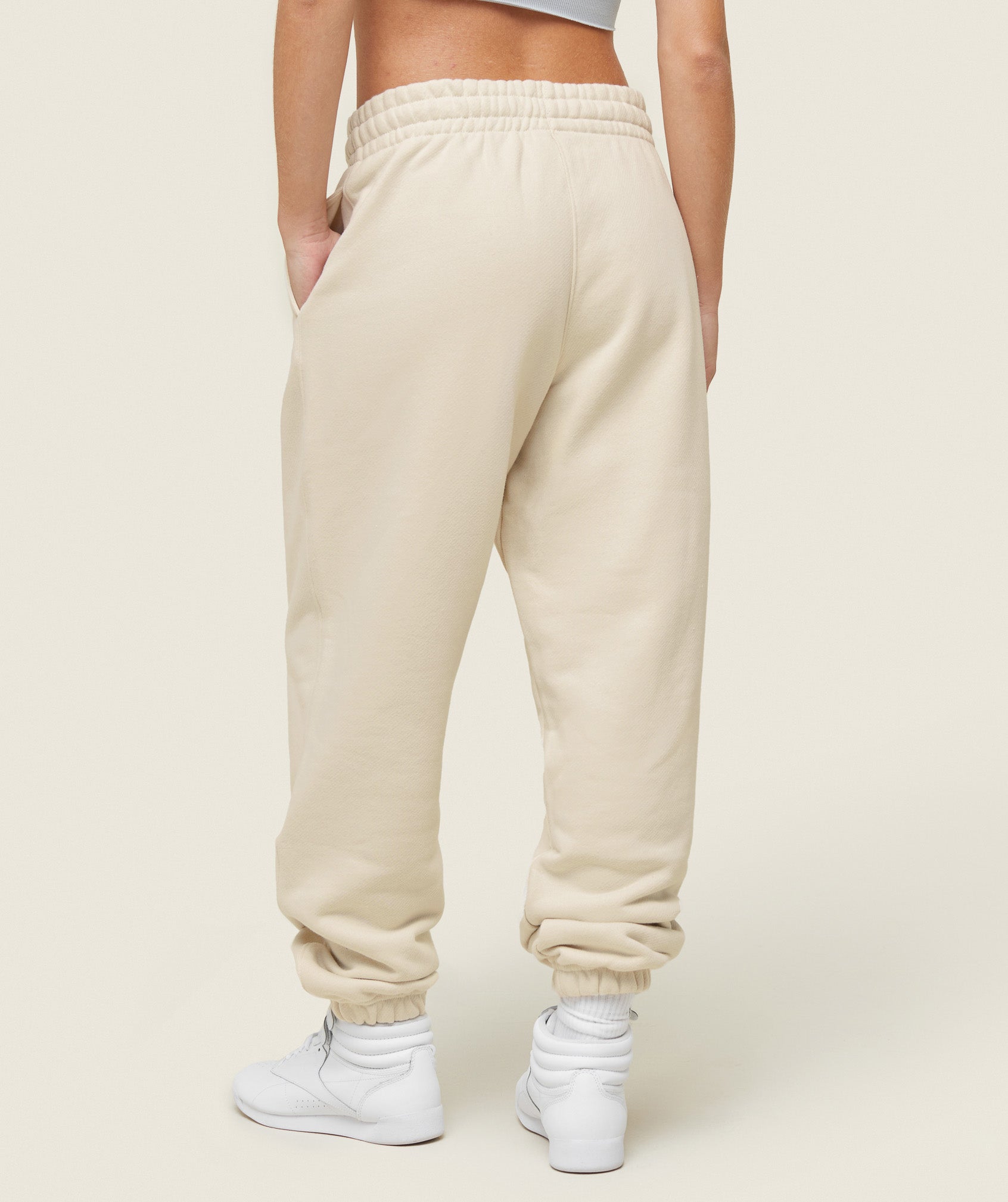 everywear Relaxed Joggers Oat White