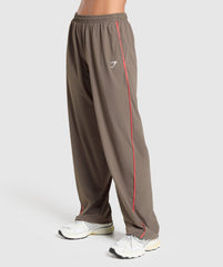 Stitch Feature Woven Pants Camo Brown
