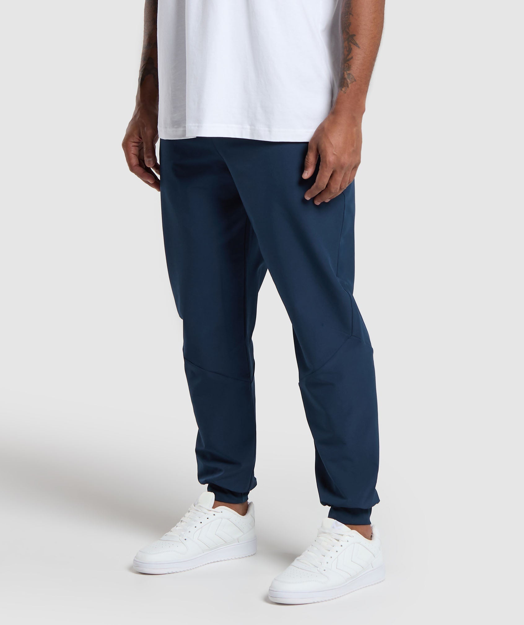 Ease Woven Jogger Navy