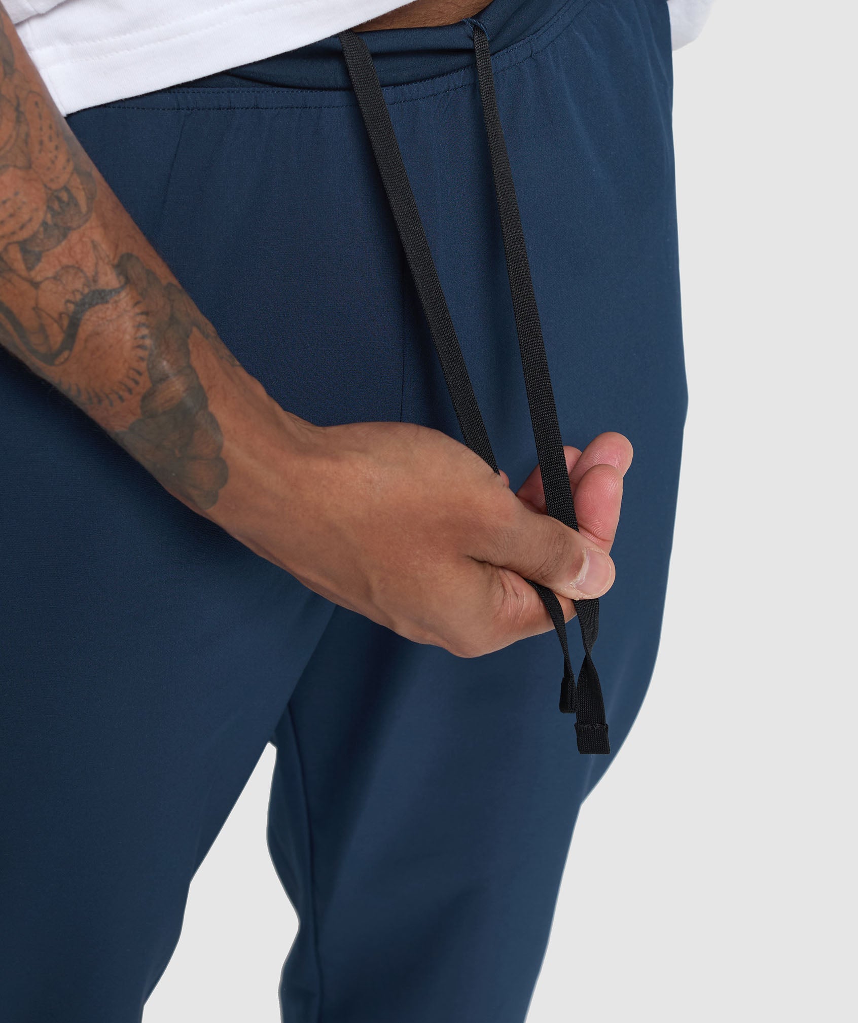 Ease Woven Jogger Navy