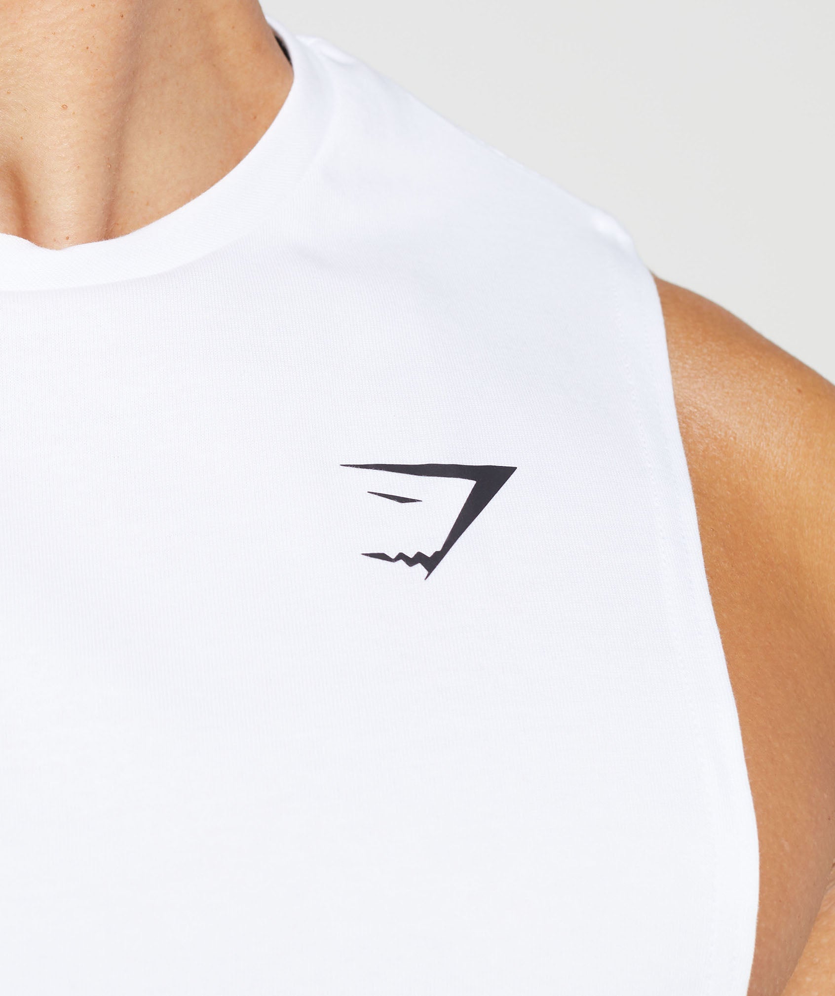 React Drop Arm Tank White