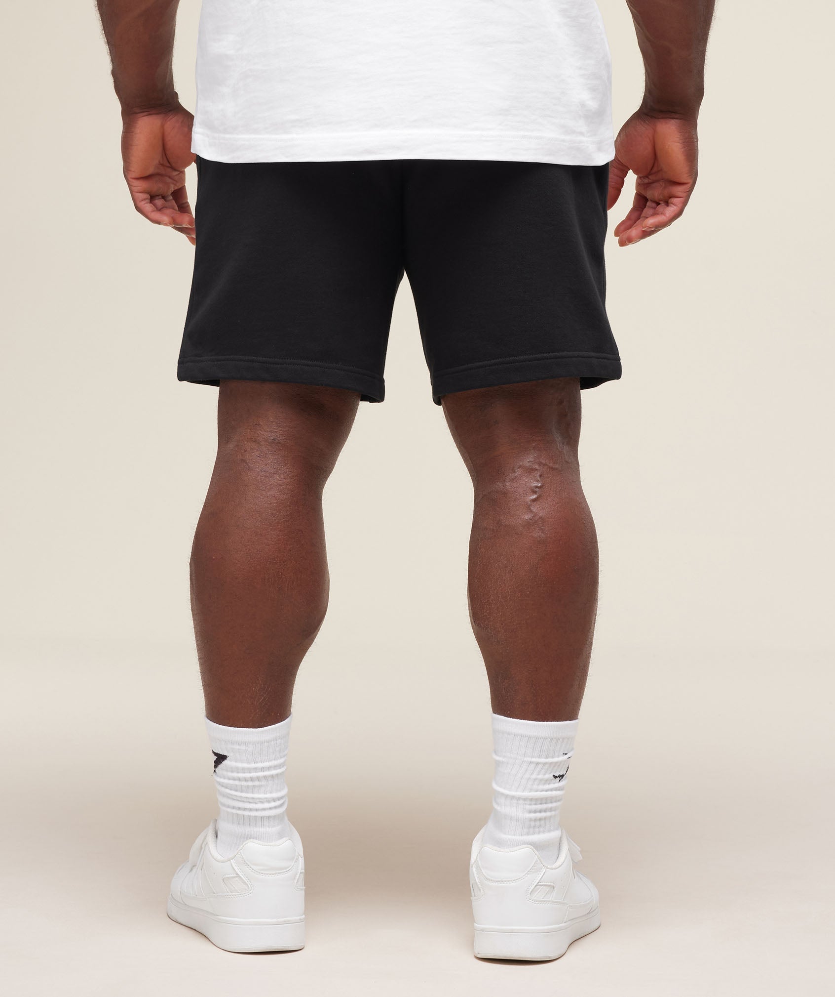 Break Your Barriers Shorts Black