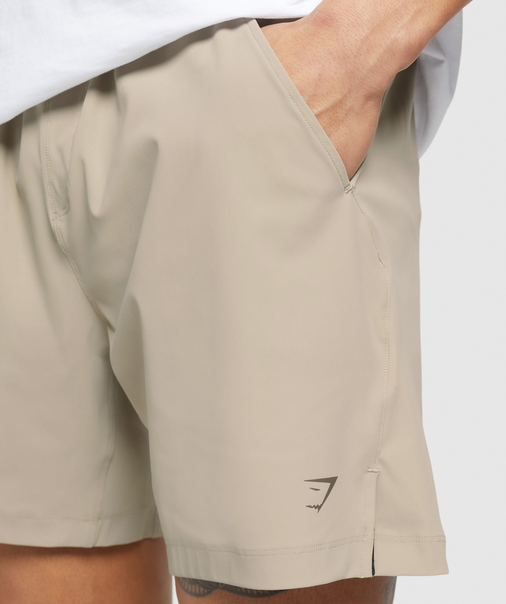 Hybrid 6" Shorts Sand Brown