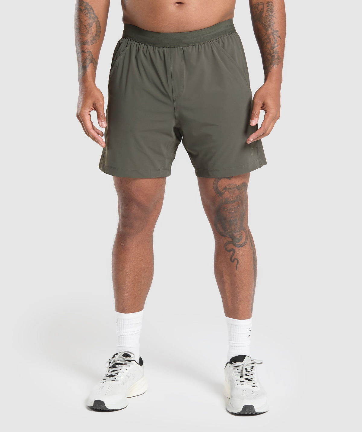 Hybrid 6" Shorts Strength Green