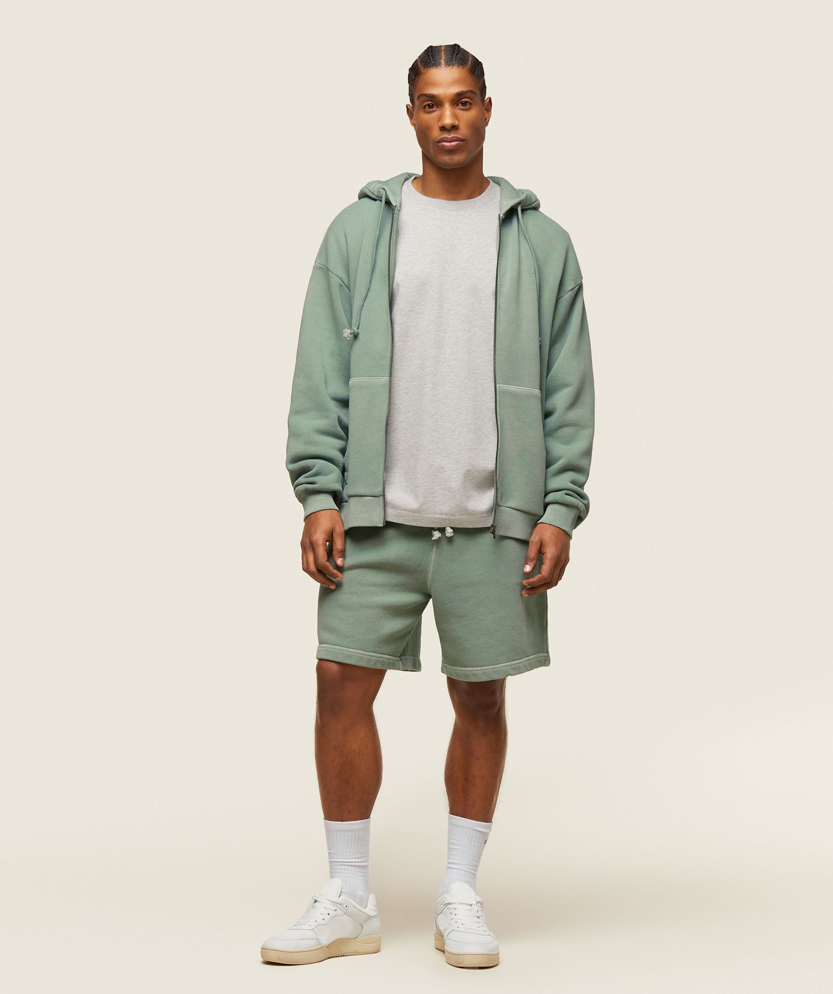 everywear Sweat Shorts Dollar Green