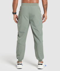 Ease Woven Joggers Unit Green