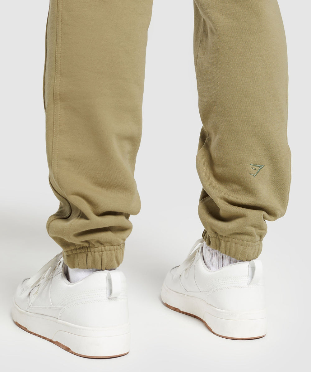 Rest Day Essentials Joggers Troop Green