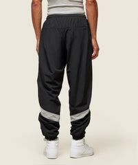 everywear Coach Track Pant Black/Tame Grey