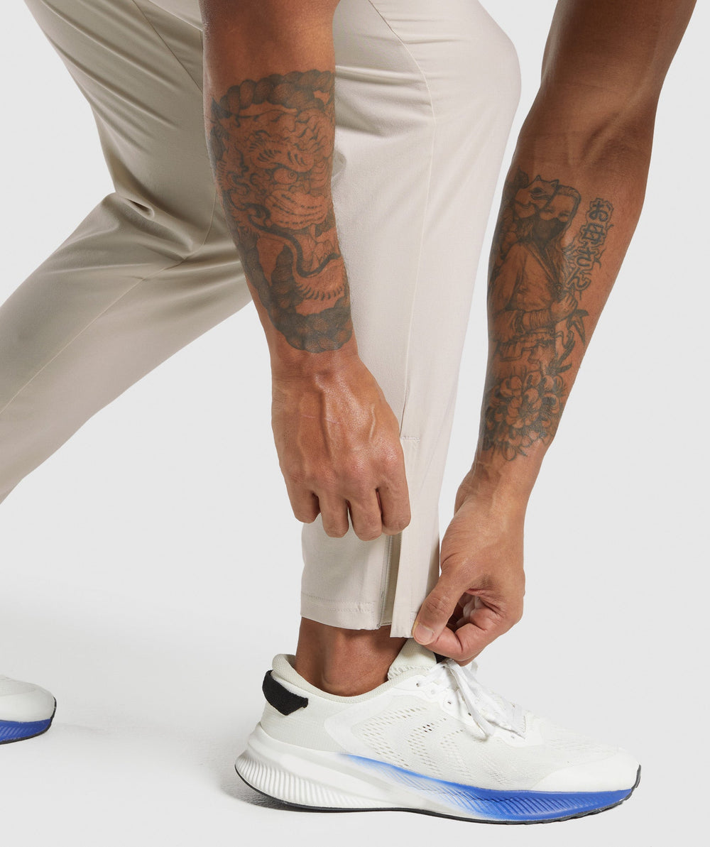 Keep Showing Up Joggers Pebble Grey